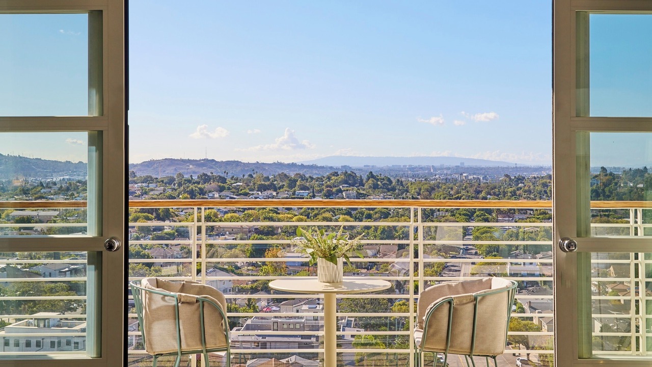 Photo of Outdoor in Pico - Robertson