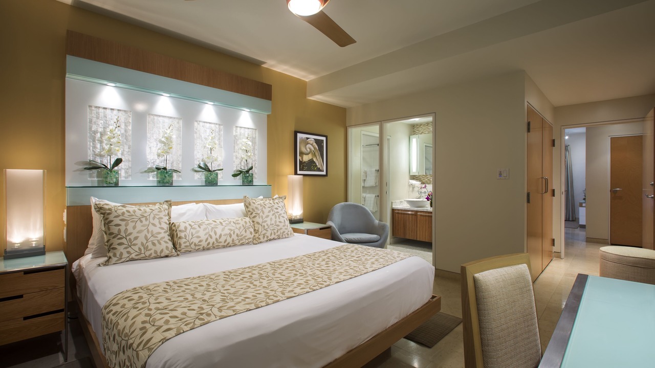 Photo of Bedroom in Uptown - Upper Duval
