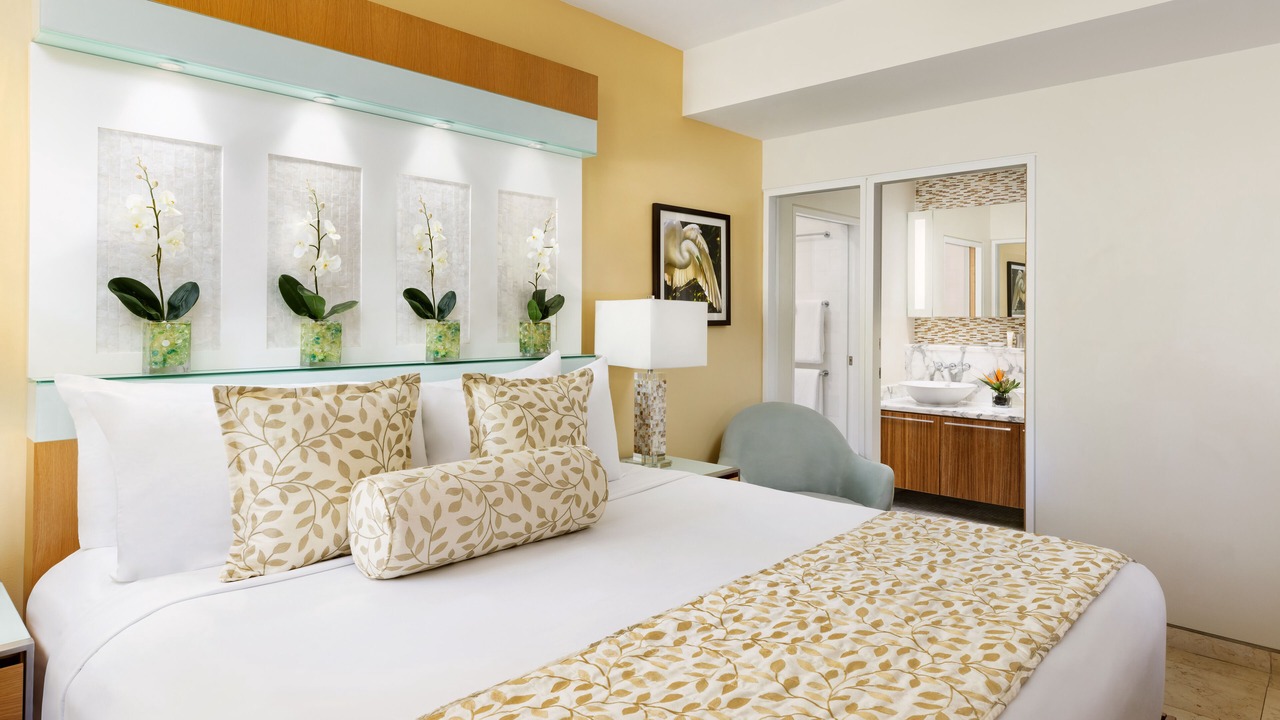 Photo of Bedroom in Uptown - Upper Duval