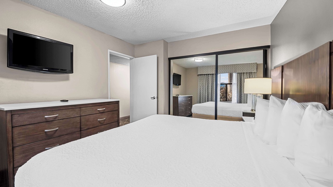 Photo of Bedroom in Los Alamitos