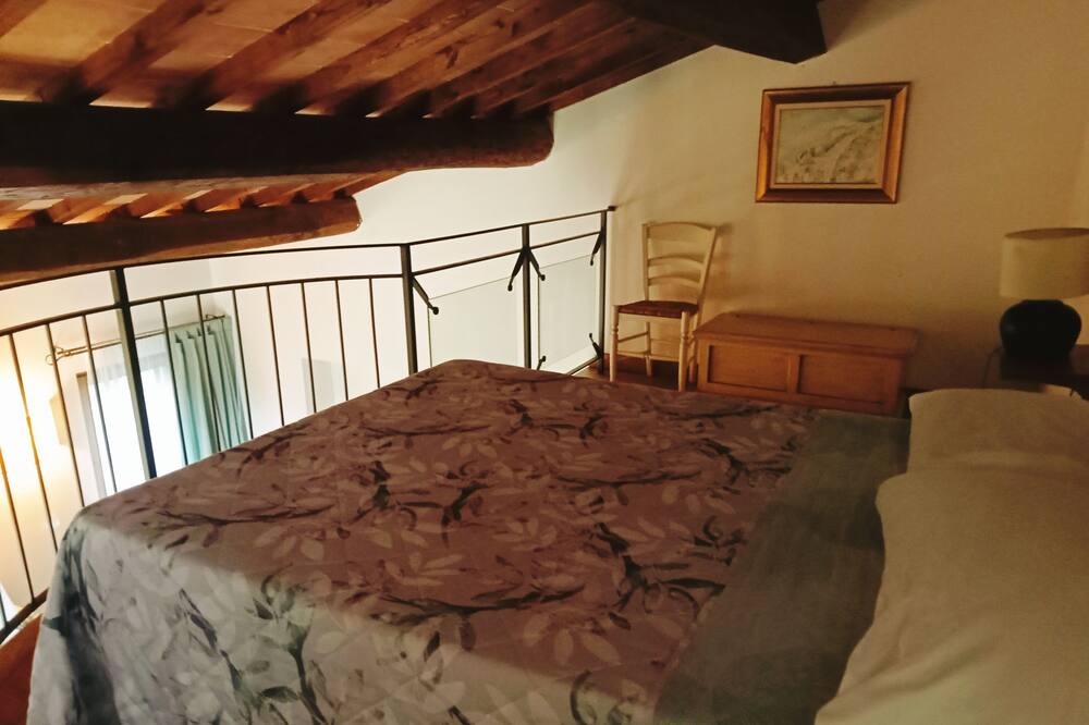 Photo of Bedroom in Pitigliano