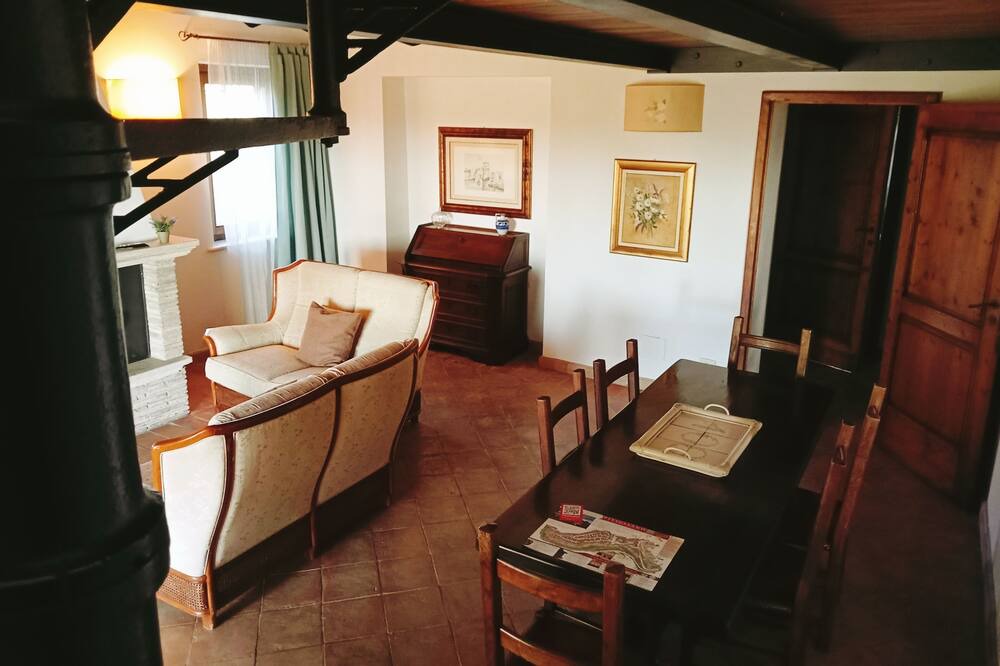 Photo of Livingroom in Pitigliano