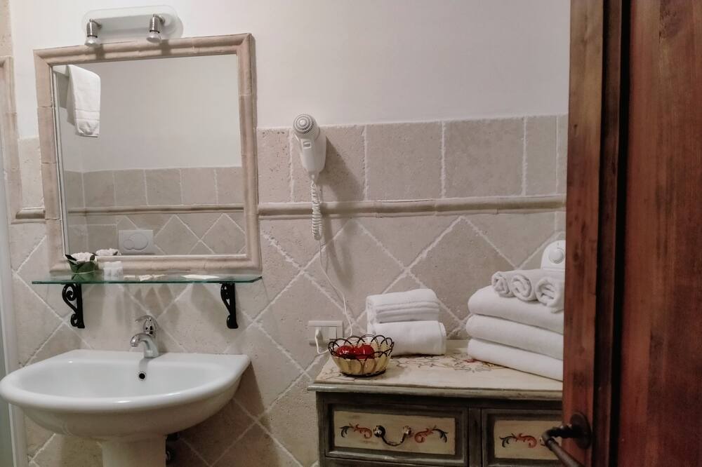 Photo of Bathroom in Pitigliano
