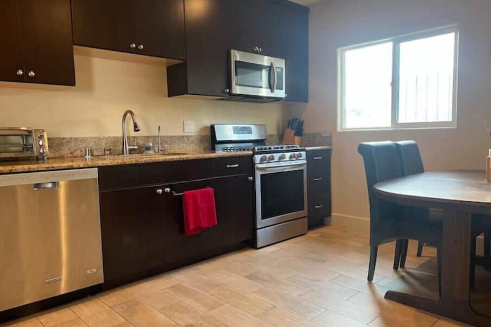 Photo of Kitchen in View Park-Windsor Hills