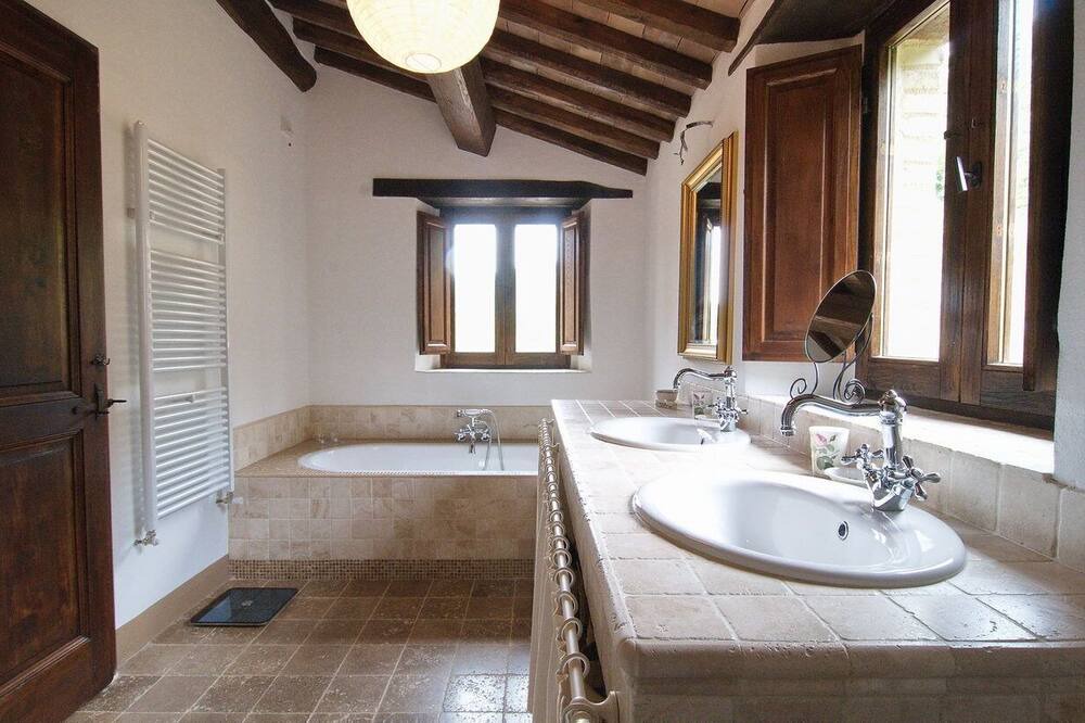 Photo of Bathroom in Pieve di Chio