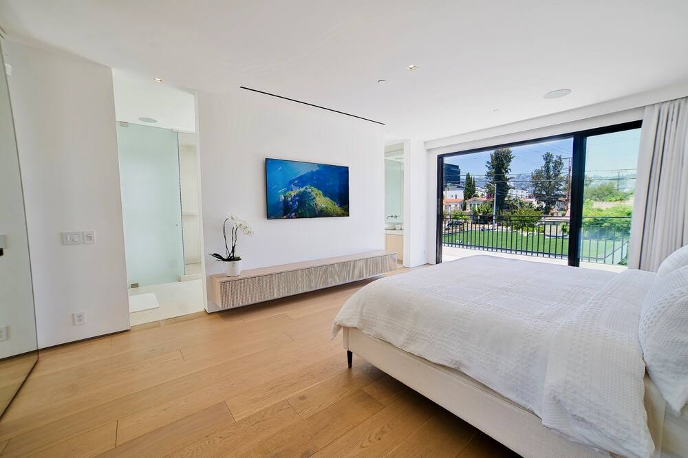 Photo of Bedroom in Beverly Grove