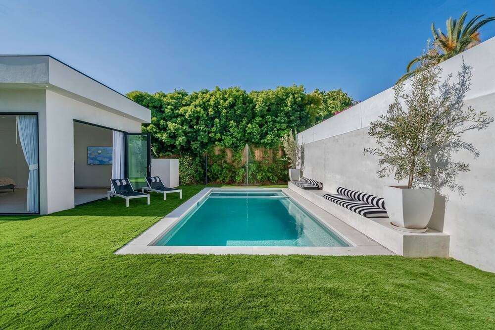 Photo of Outdoor in Beverly Grove