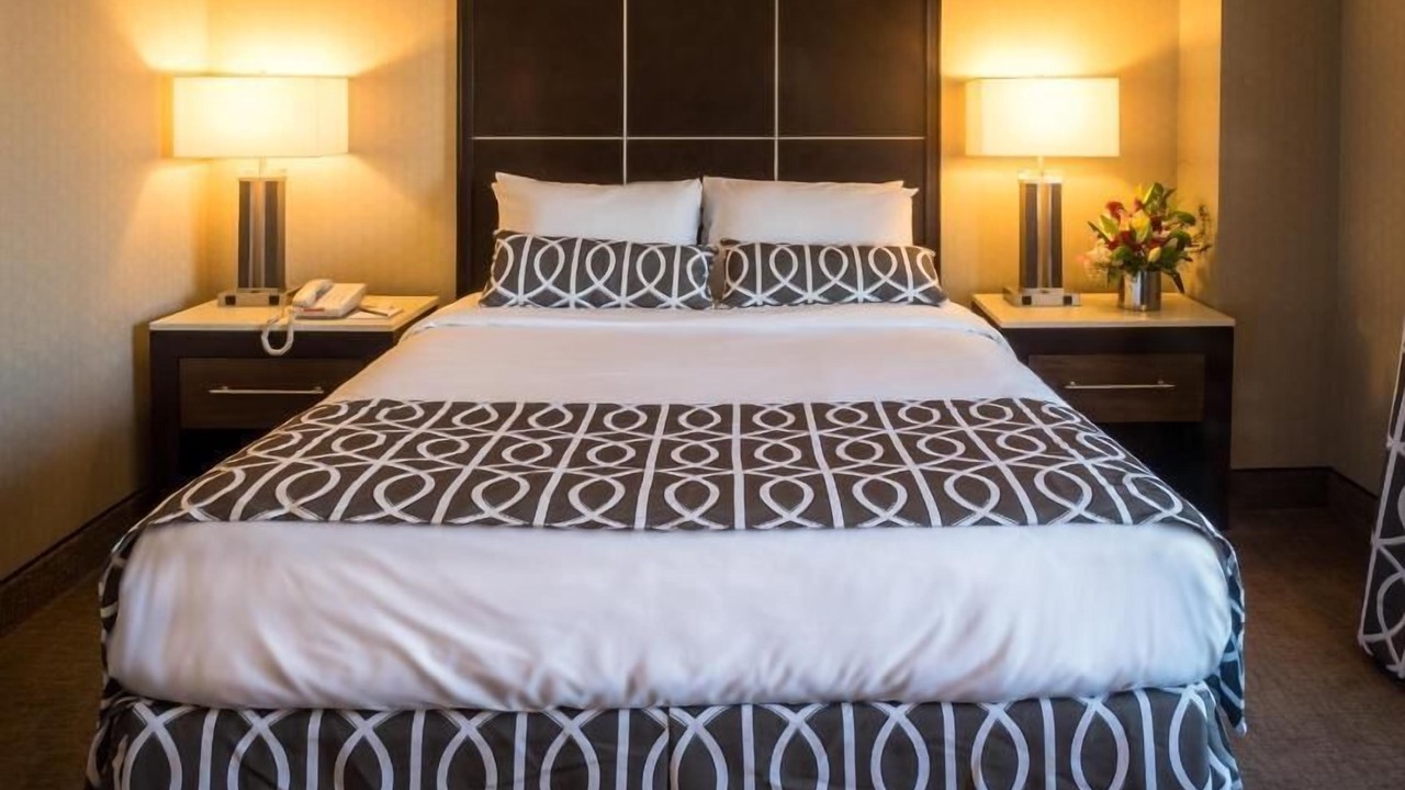 Photo of Bedroom in Pico-Union