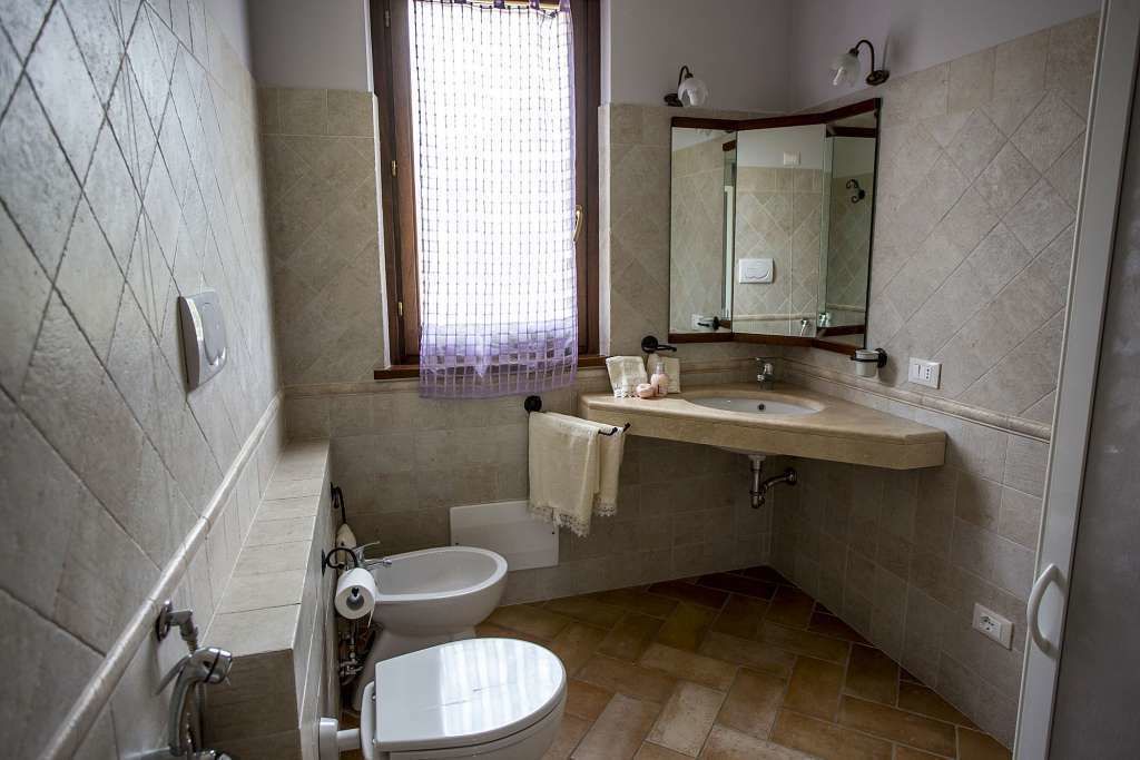 Photo of Bathroom in Crocemaroggia