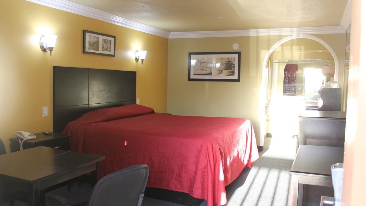 Photo of Bedroom in Hawthorne