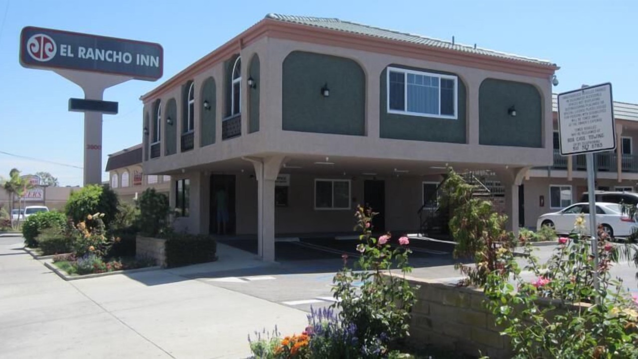 Photo of Buildings in Hawthorne