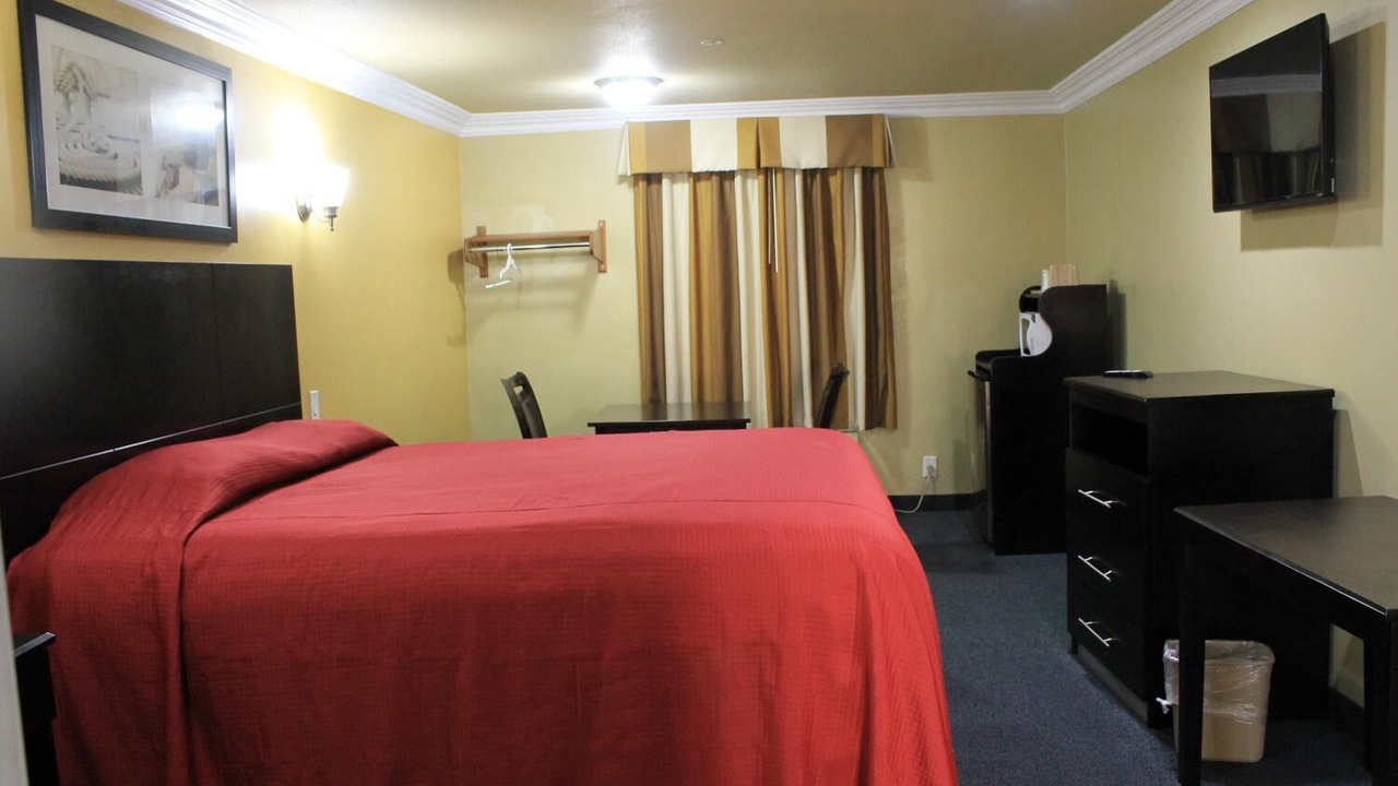 Photo of Bedroom in Hawthorne