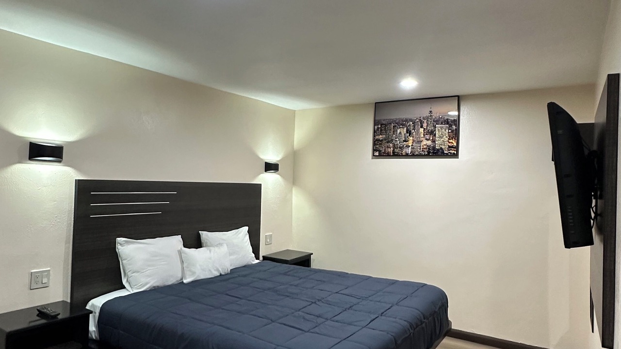 Photo of Bedroom in Hawthorne