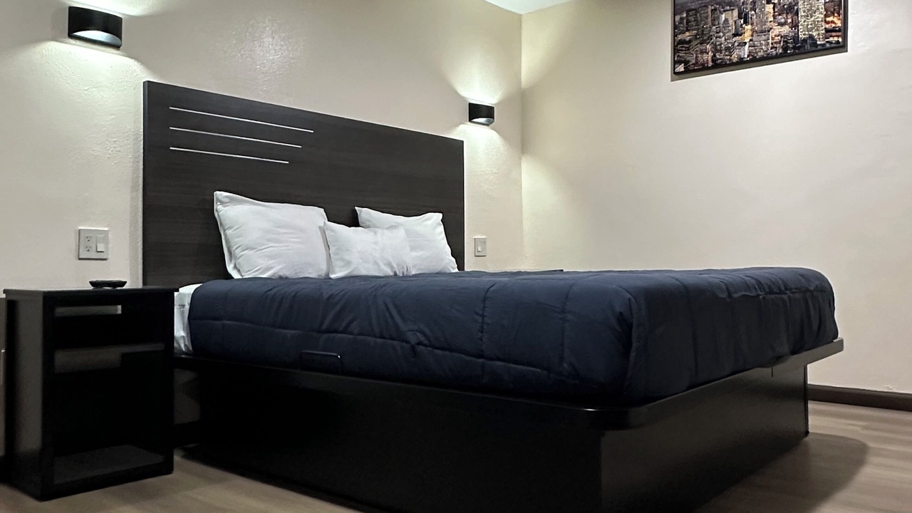 Photo of Bedroom in Hawthorne