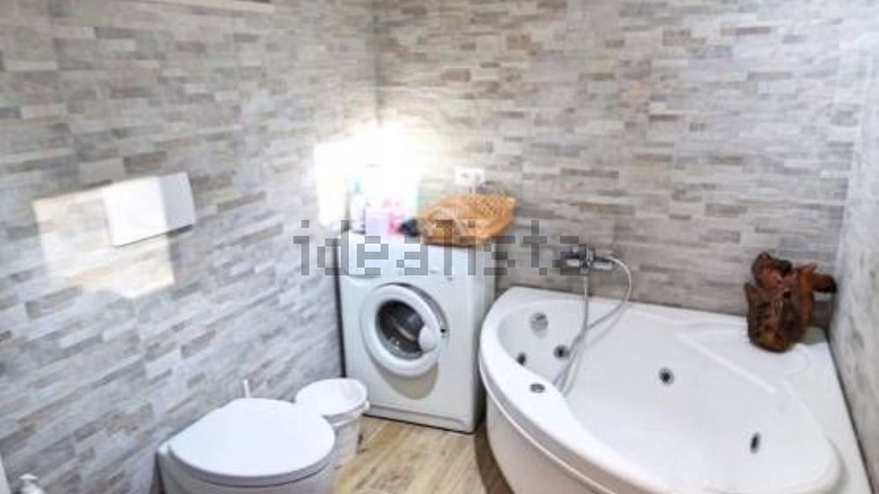 Photo of Bathroom in Pescia Romana