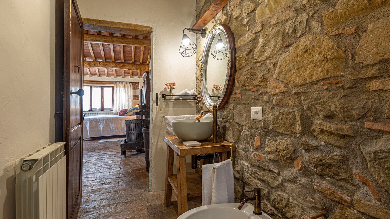 Photo of Bathroom in Radicofani