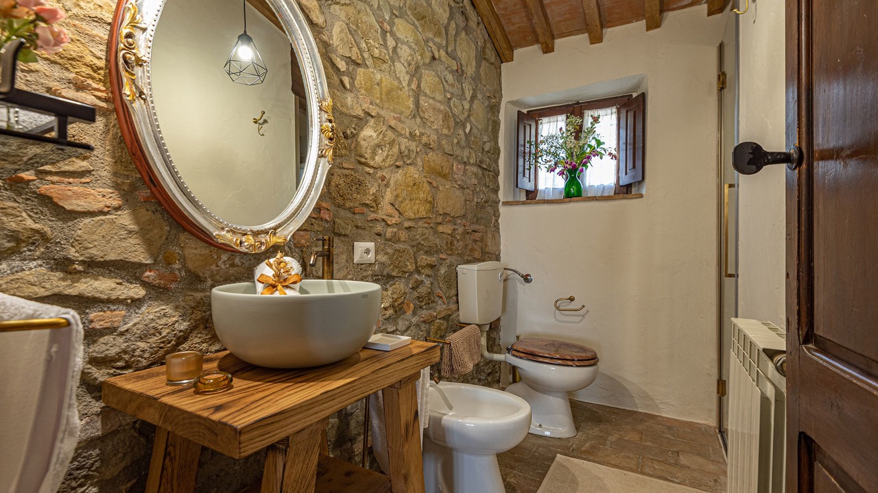 Photo of Bathroom in Radicofani