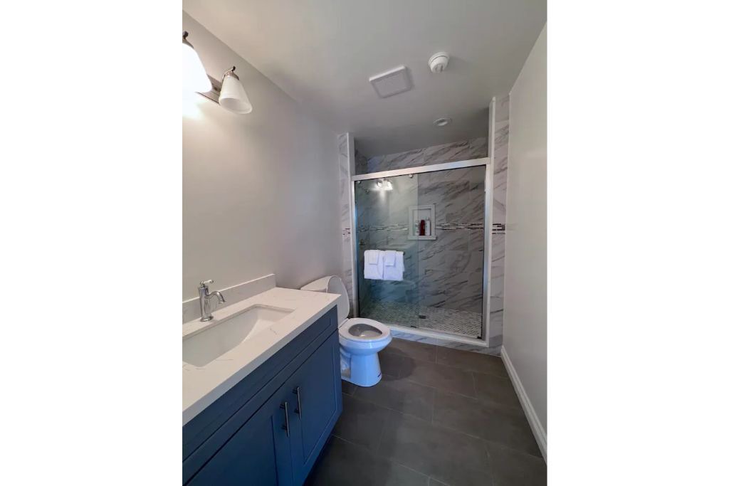 Photo of Bathroom in Harbor Gateway South