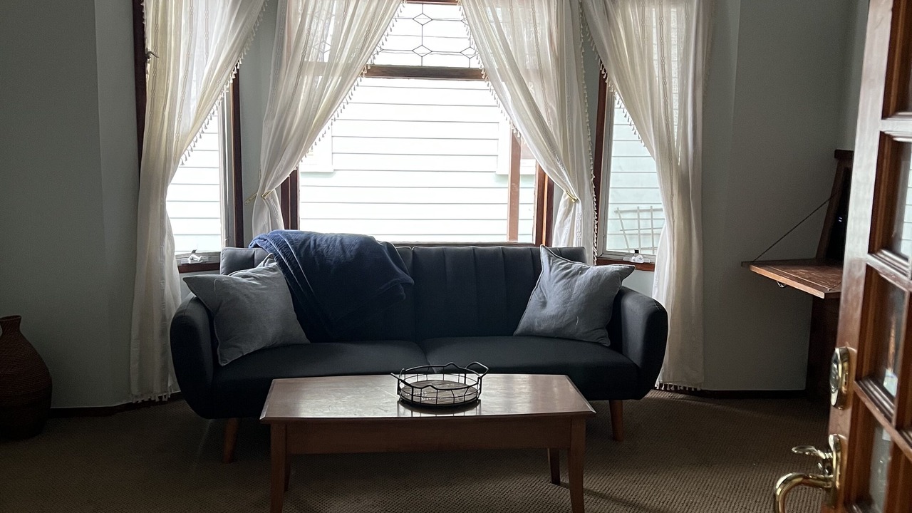 Photo of Livingroom in Eastside