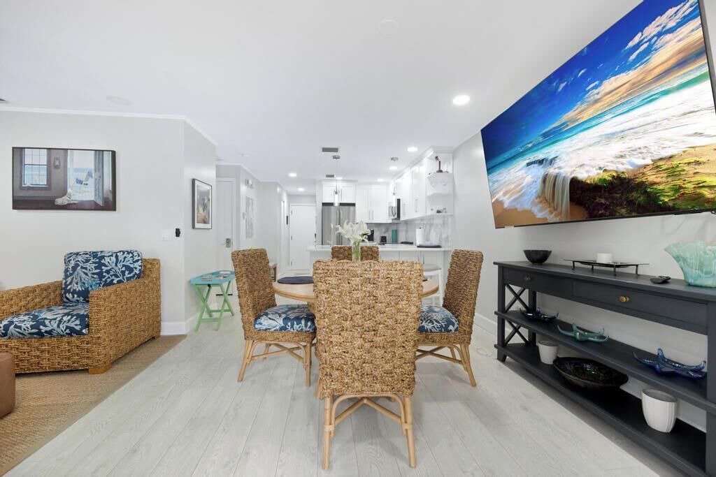 Photo of Livingroom in Truman Annex