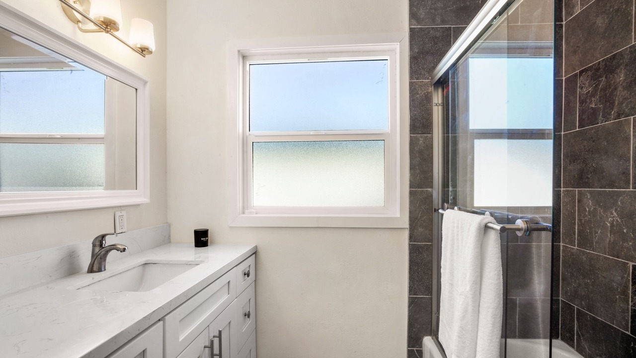Photo of Bathroom in Los Angeles