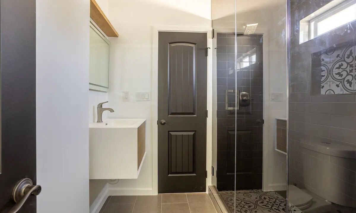 Photo of Bathroom in Los Angeles