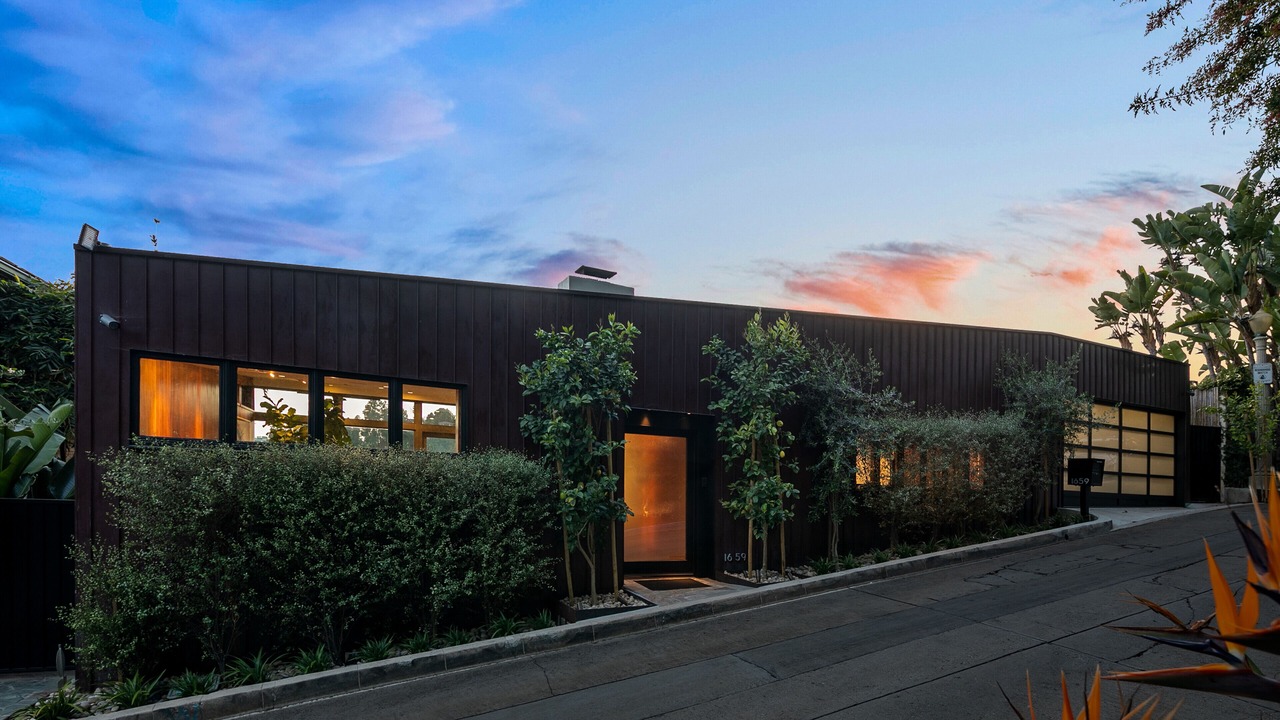 Photo of Outdoor in Beverly Hills