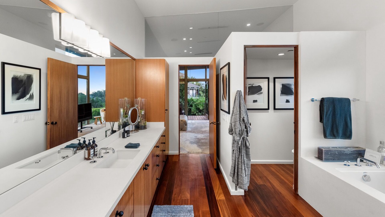 Photo of Bathroom in Beverly Hills