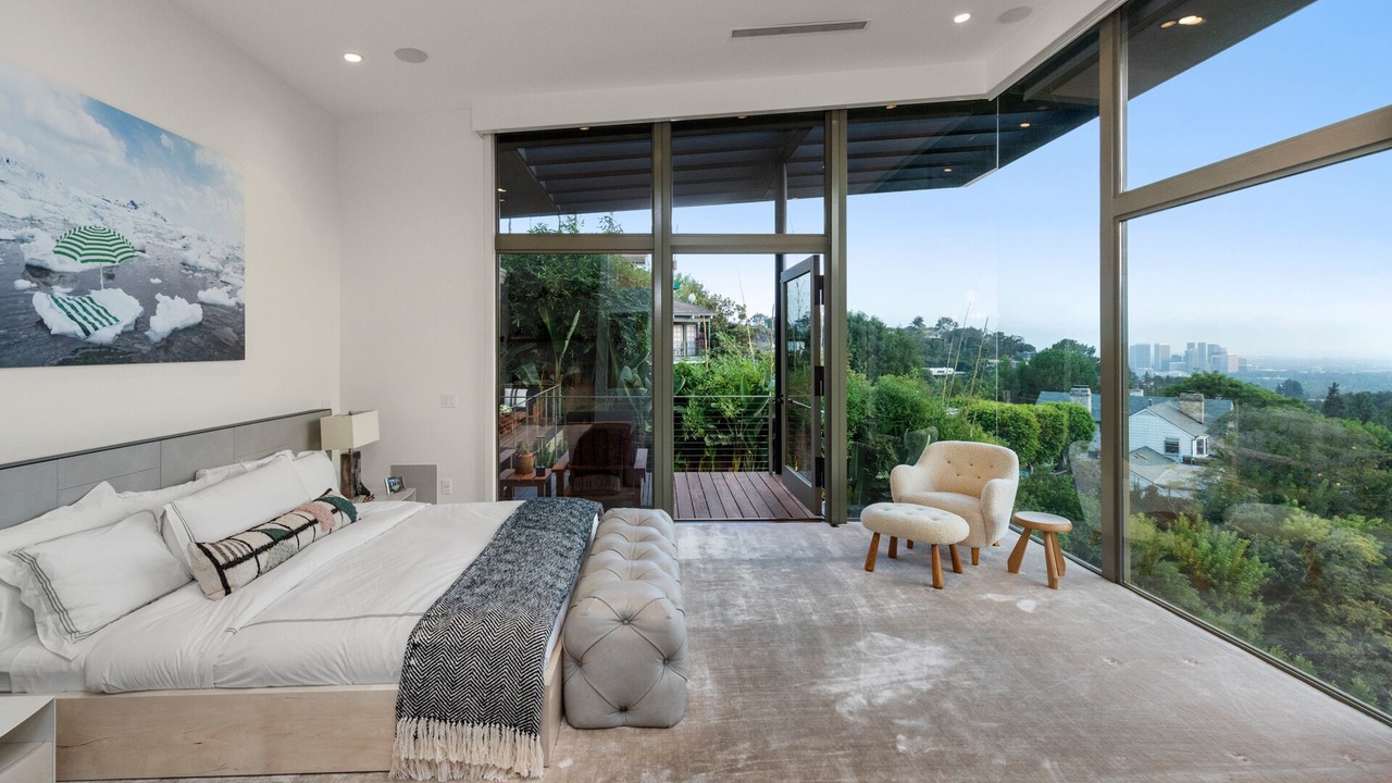 Photo of Bedroom in Beverly Hills