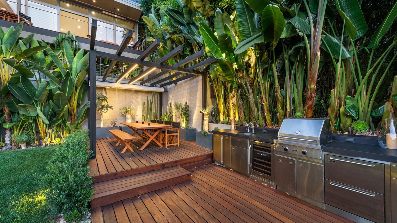Photo of Outdoor in Beverly Hills