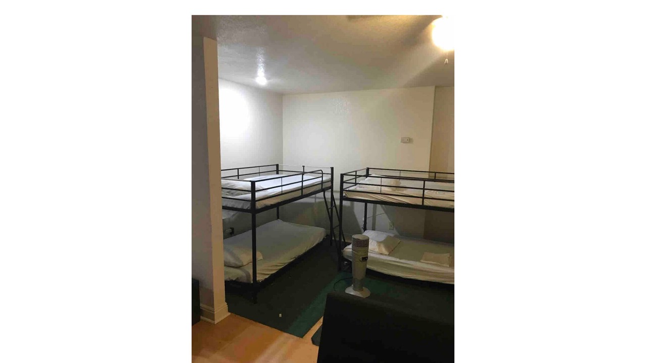 Photo of Bedroom in Pico-Union