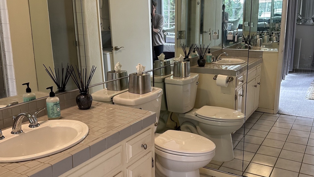 Photo of Bathroom in Beverly Grove