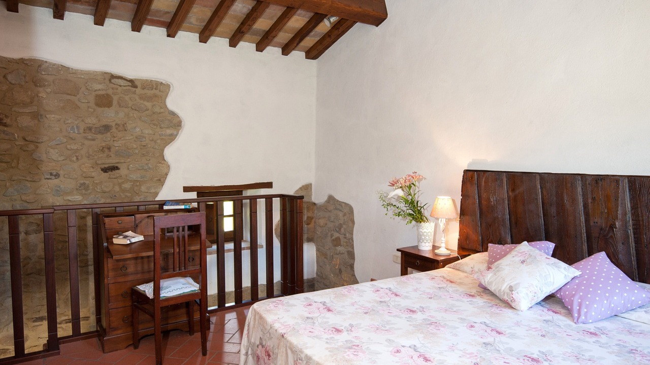 Photo of Bedroom in Mercatale di Cortona