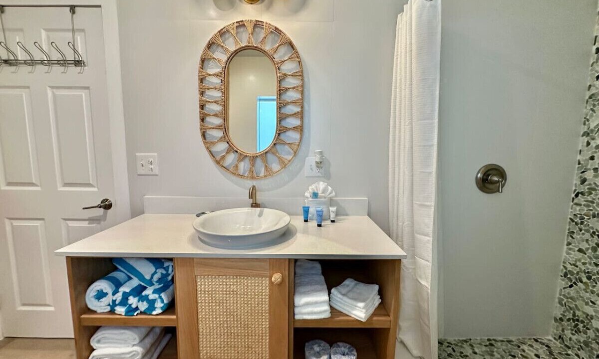 Photo of Bathroom in Sugarloaf Key