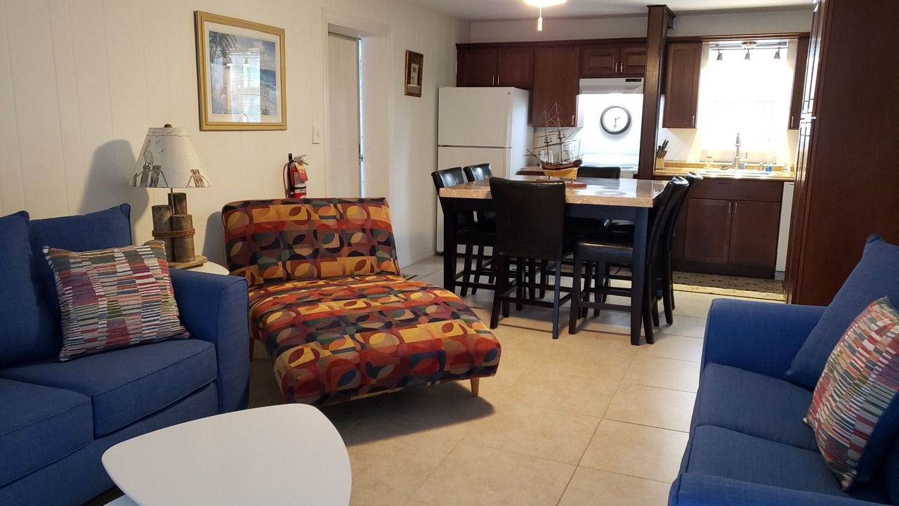 Photo of Livingroom in Venetian Shores