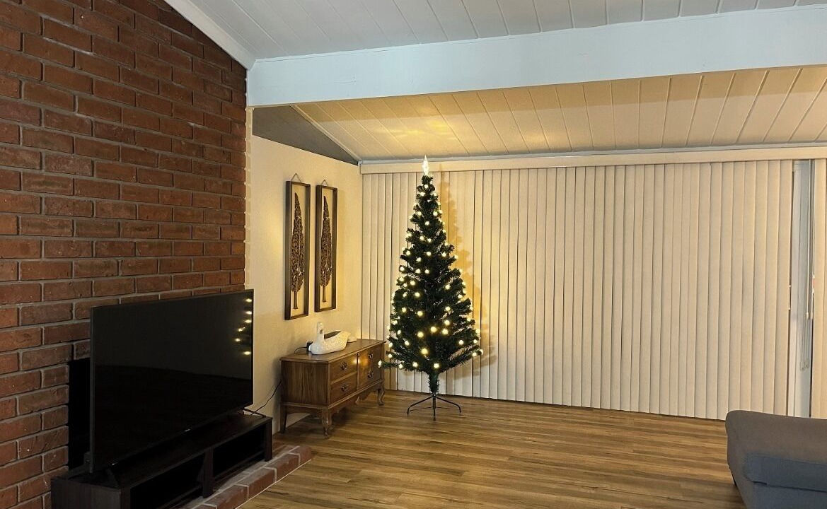 Photo of Livingroom in Walnut Valley