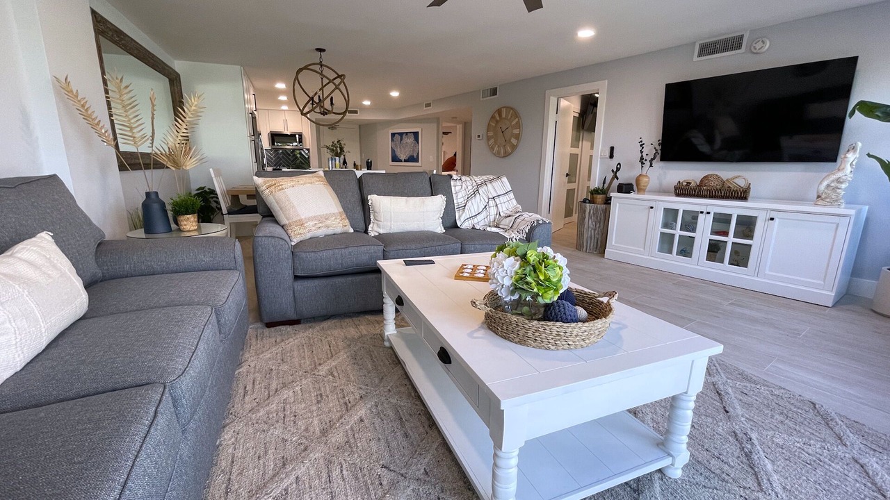Photo of Livingroom in Rock Harbor