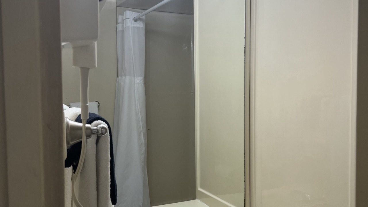 Photo of Bathroom in Marathon