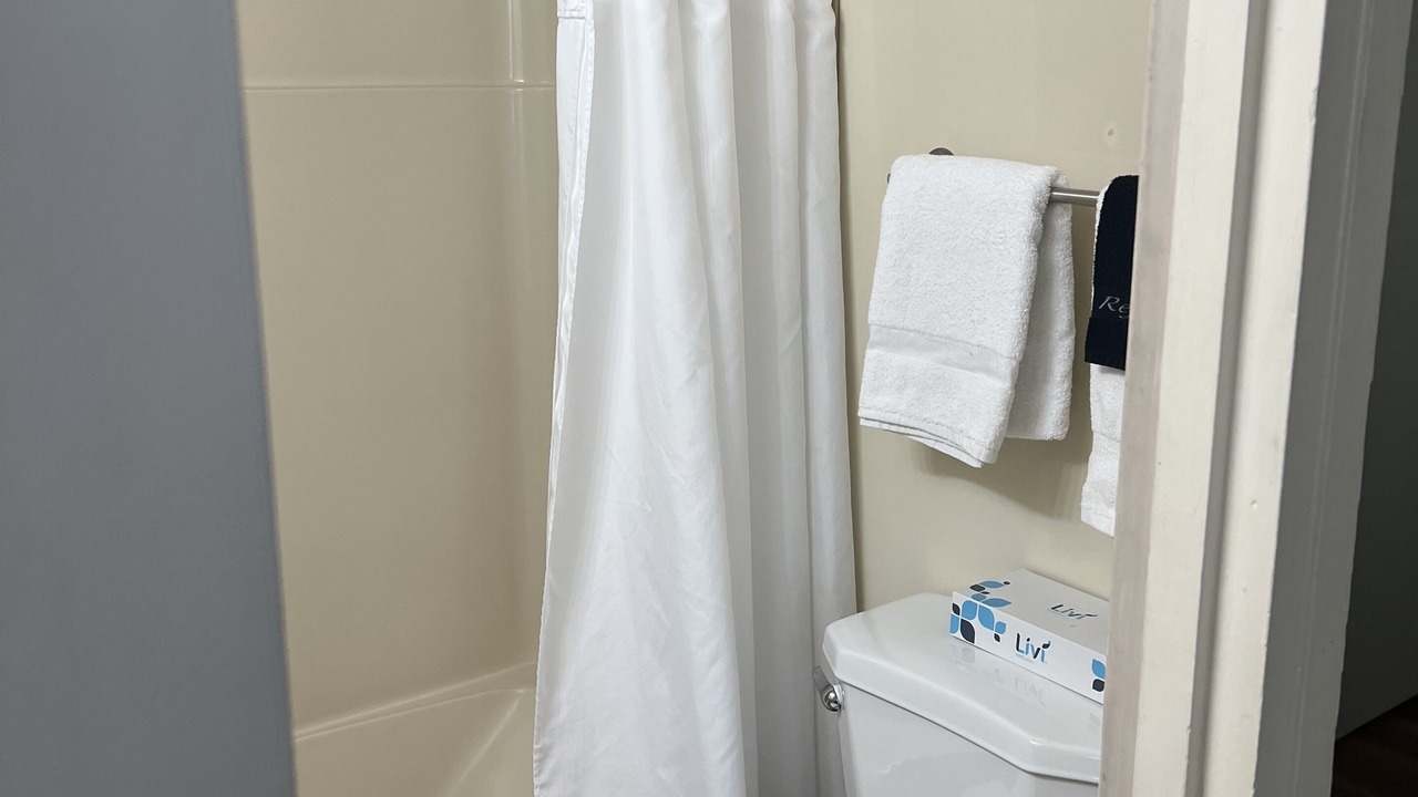 Photo of Bathroom in Marathon
