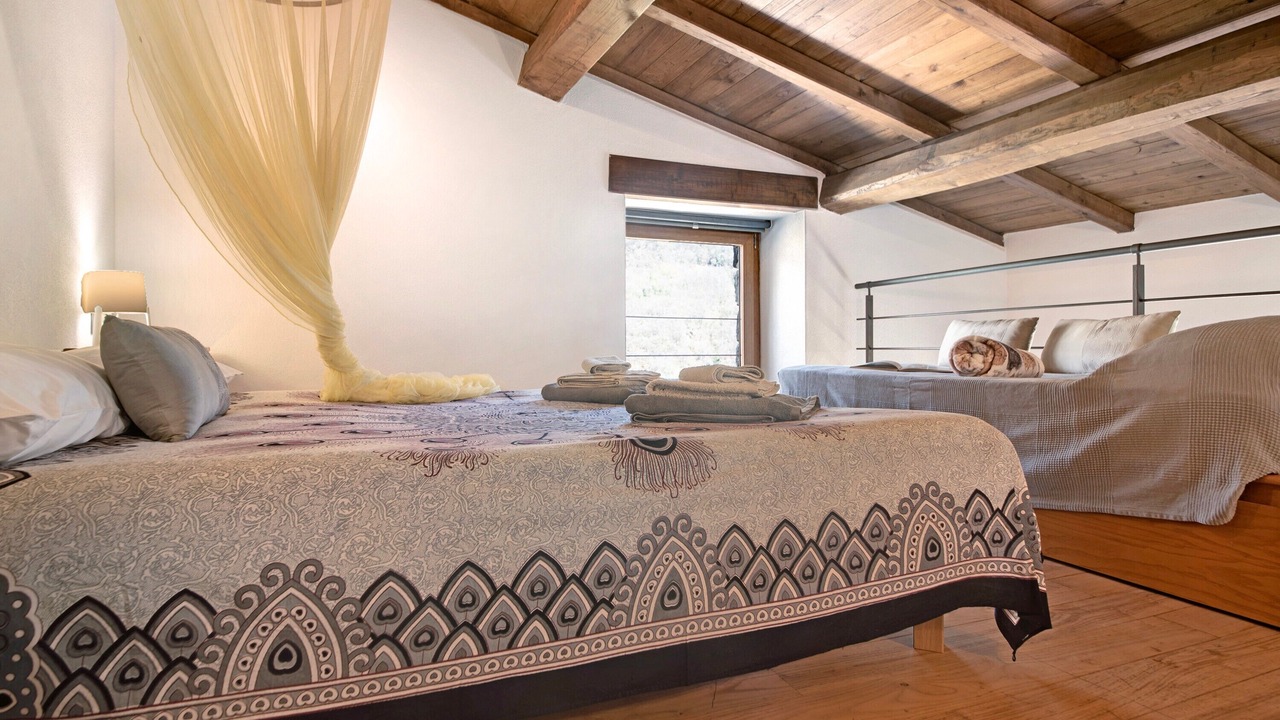 Photo of Bedroom in San Colombano Certenoli