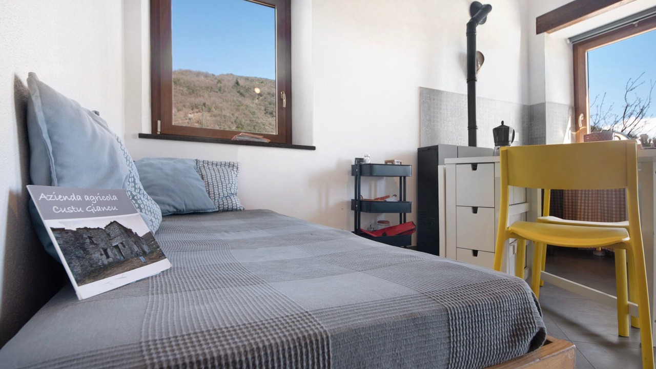 Photo of Bedroom in San Colombano Certenoli