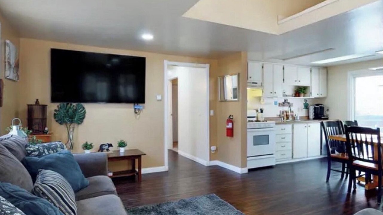 Photo of Livingroom in Cedarpines Park
