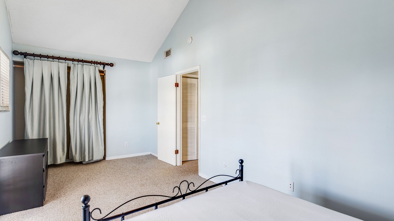 Photo of Bedroom in Big Coppitt Key
