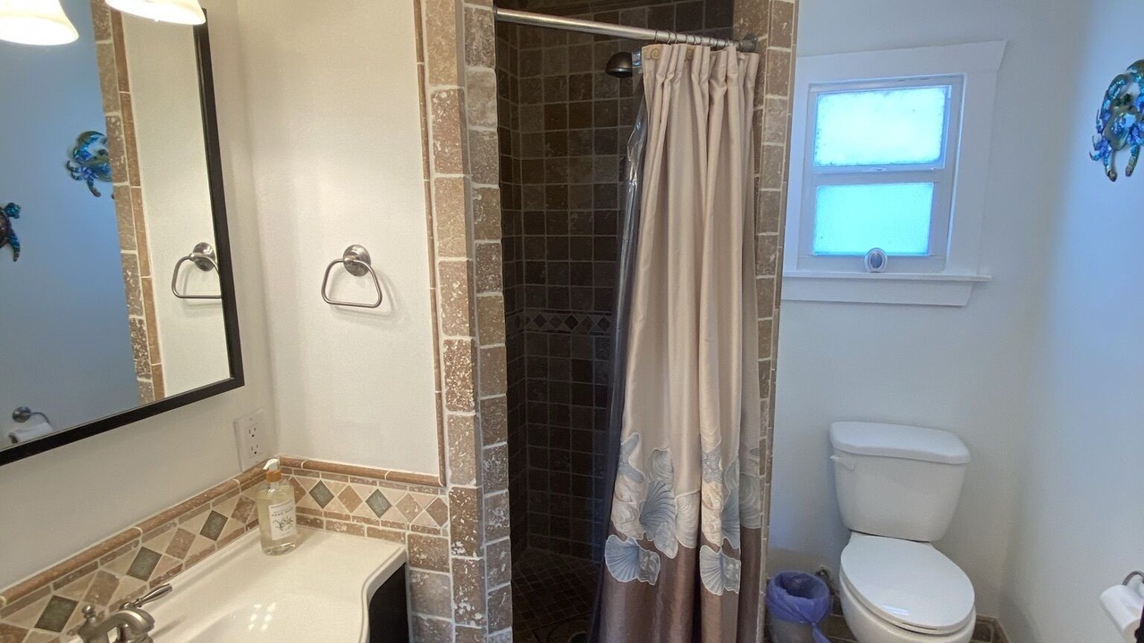 Photo of Bathroom in Twin Lakes