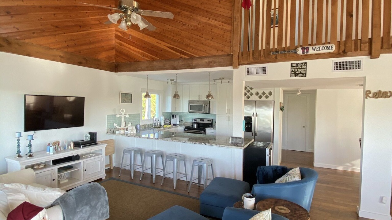 Photo of Livingroom in Twin Lakes