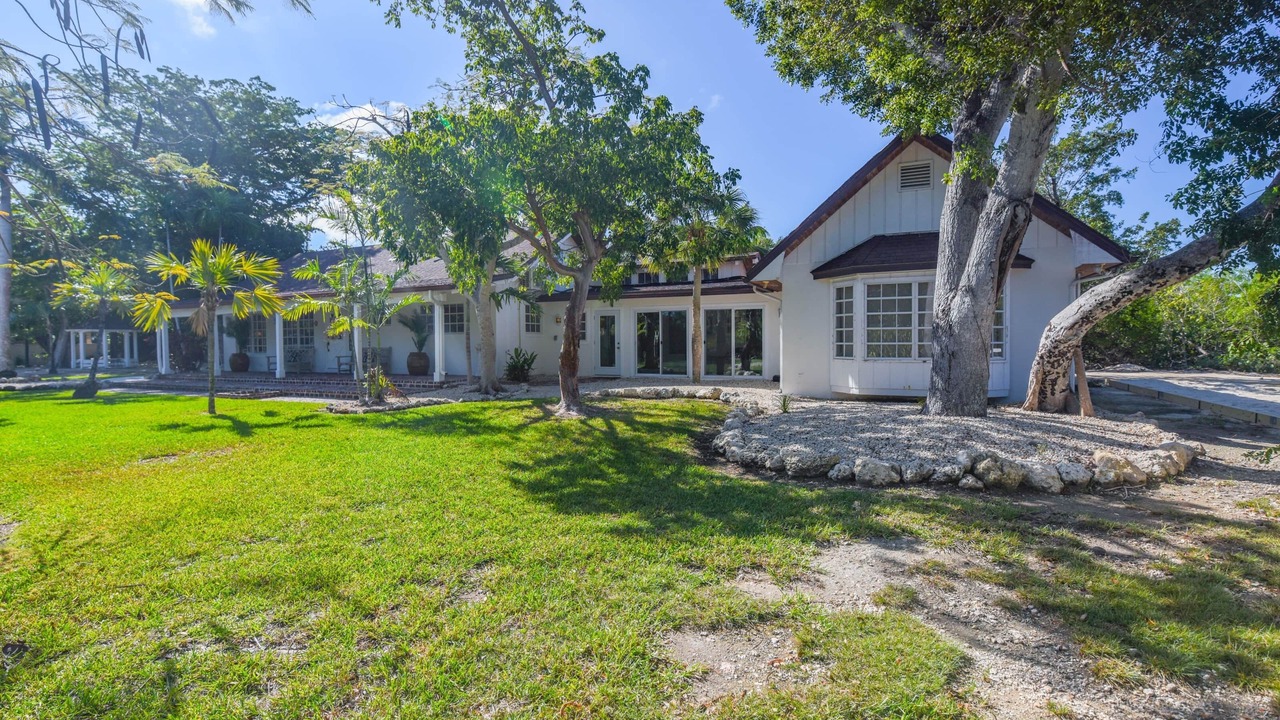 Photo of Others in Sugarloaf Key