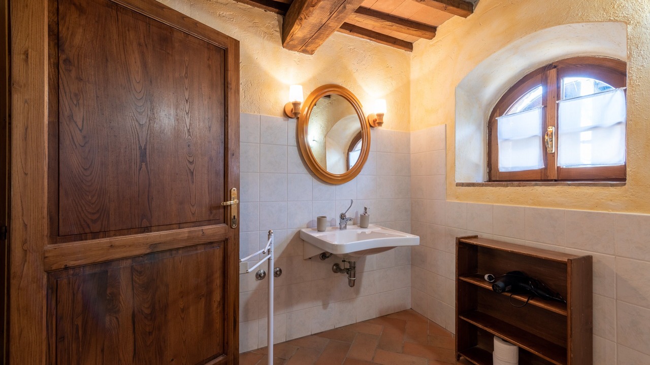 Photo of Bathroom in Cortona