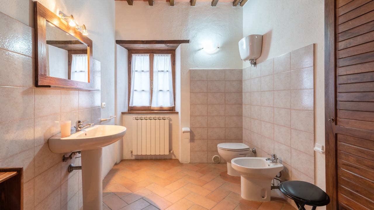 Photo of Bathroom in Cortona
