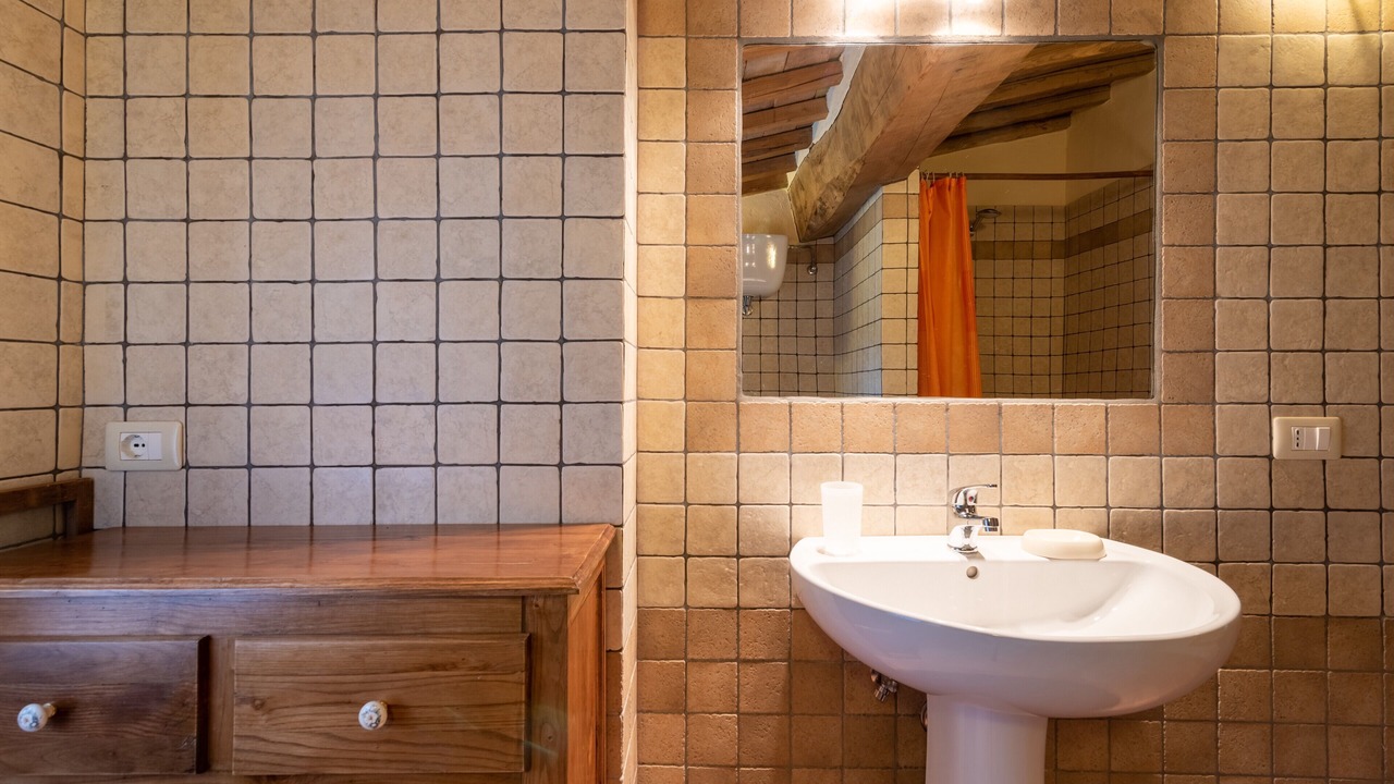 Photo of Bathroom in Cortona