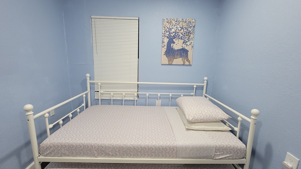 Photo of Bedroom in Big Pine Key